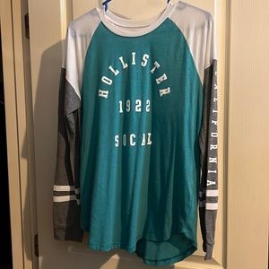 Hollister long sleeve t-shirt